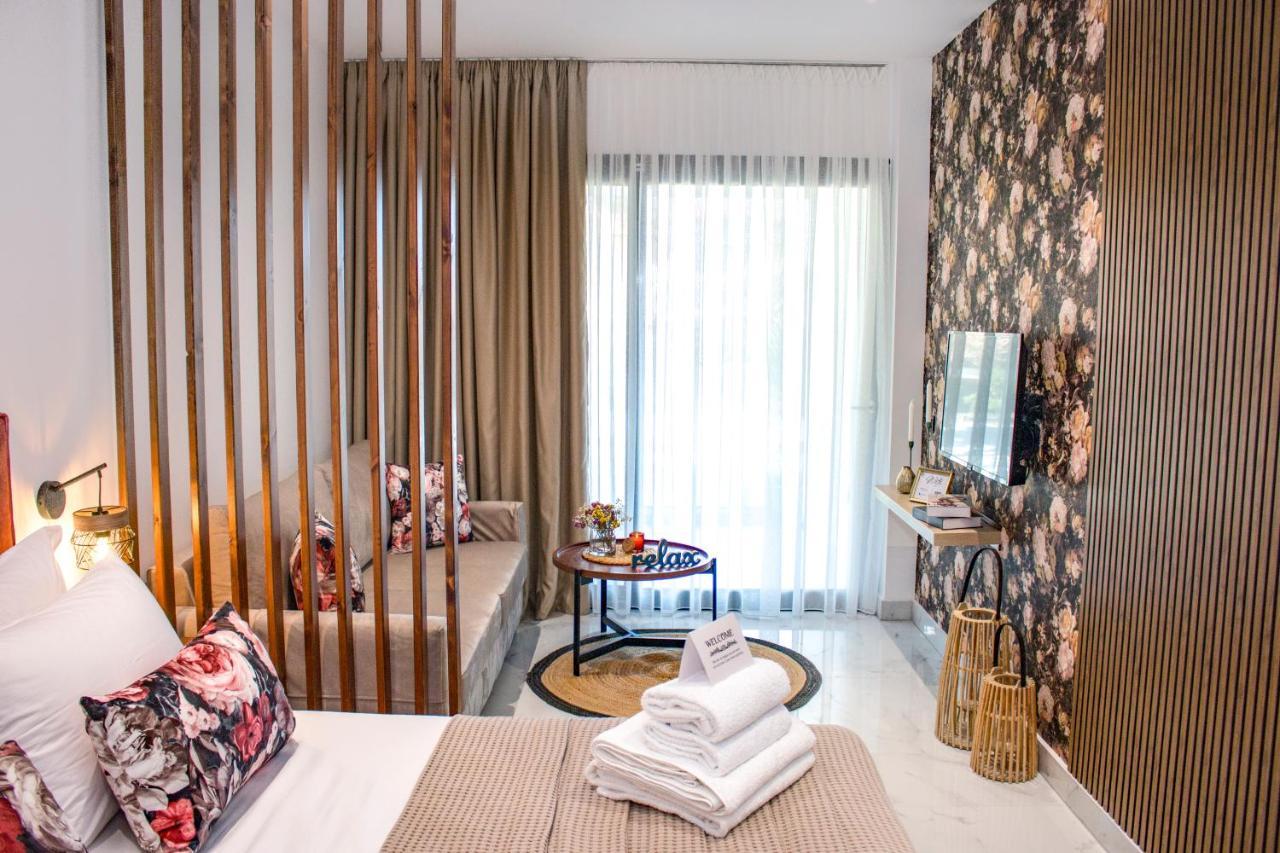 Live The Luxe *